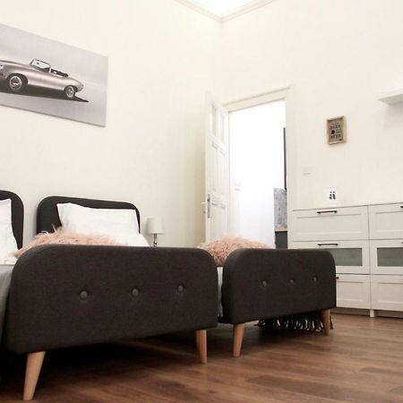 City Center Apartman - Weidlich Palace - Мисколк Екстериор снимка